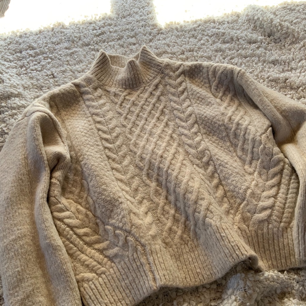 H & M Ivory Cable Sweater
